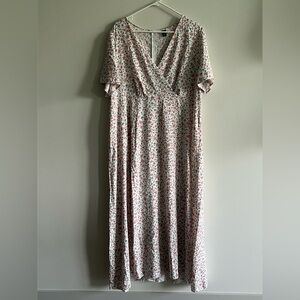 Floral V-Neck Maxi Dress - Plus